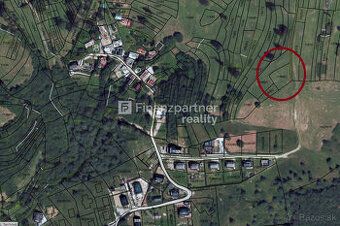 Ponúkame na predaj slnečný pozemok v Terchovej, s unikátnou 