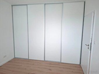 Prenájom 2-izbový zariadený byt o výmere 55 m2 + priestranný