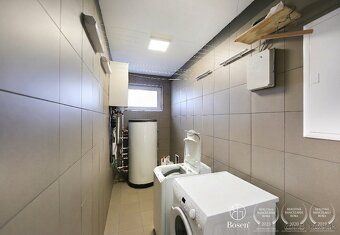 Bosen Group Vám ponúka na predaj nadčasový a precízne spraco