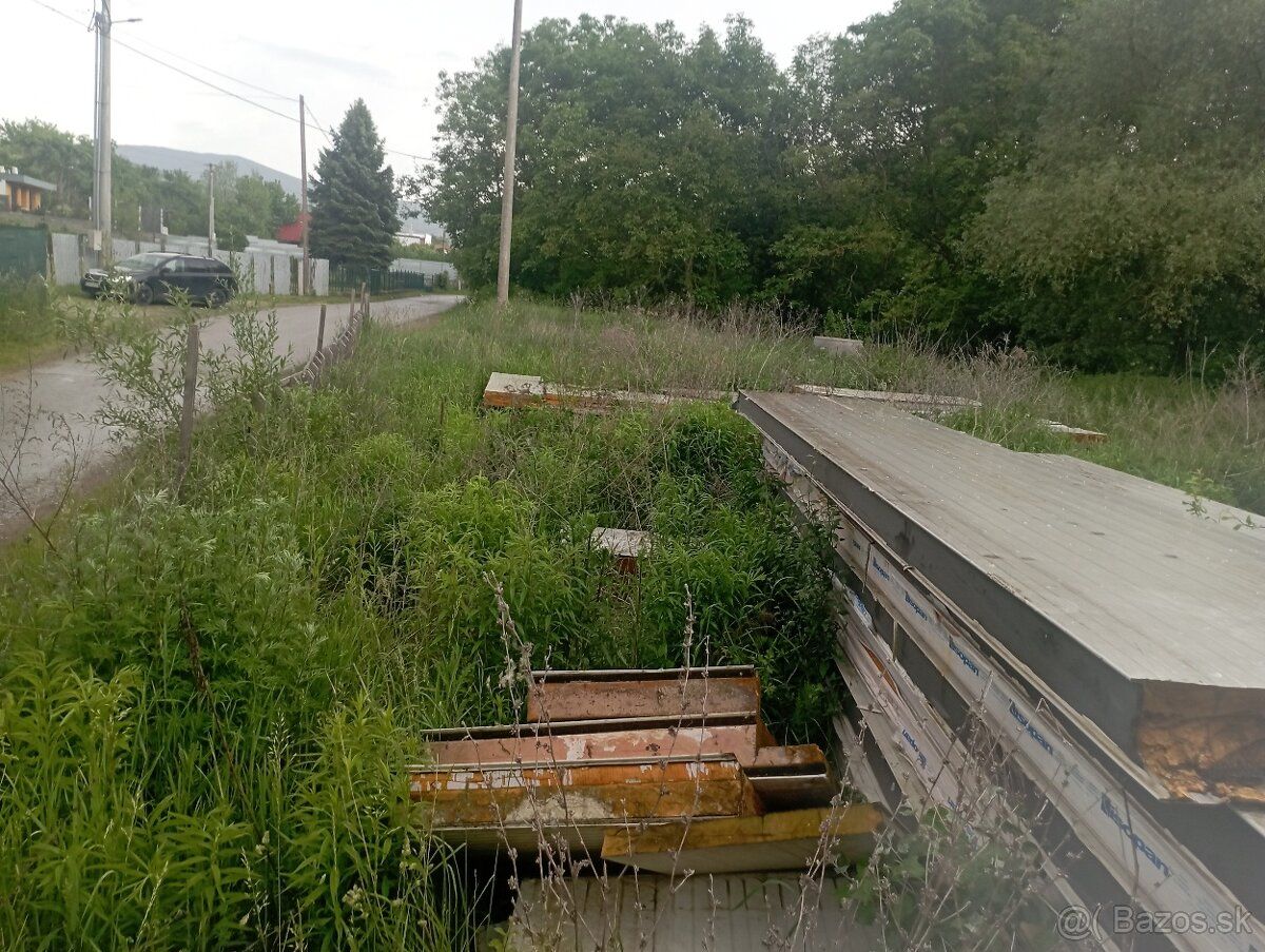 Predám pozemok Nižná Hutka kontakt 0902703861 1160 m2