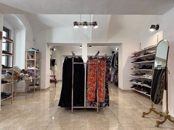 PRENÁJOM OBCHODNÝCH PRIESTOROV V CENTRE KOŠÍC – 225 m² 🌟
Pon