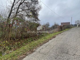 Typ: Pozemok pre rodinné domy Ulica: Dolné Slažany Mestská č