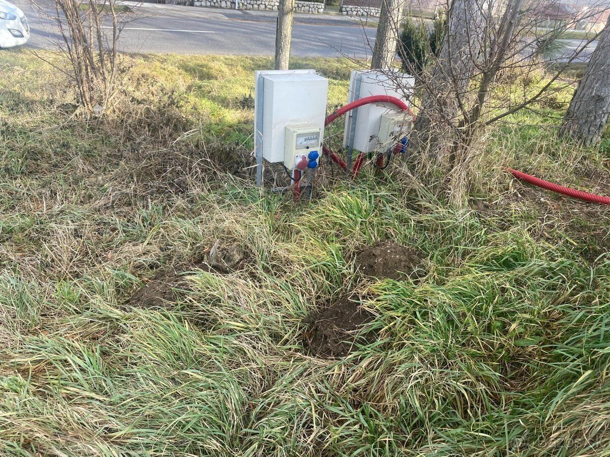 Popis nehnuteľnosti: Rovinatý pozemok o rozlohe 811 m2 je v 