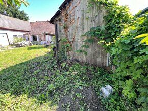 Predám v Šamorín/Mliečno 9á pozemok so starším domom. Dom sa