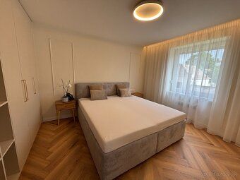 Ponúkam na prenájom luxusne zariadený 60m2, 2 izbový byt v K