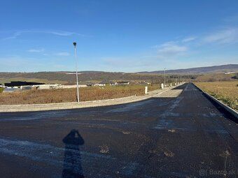 Dobrý deň. Predám stavebný pozemok s rozlohou 940 m2 s rozme