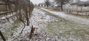 Ponúkame na predaj starší dom v obci Zvončín, ideálny pre ro