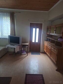MOŽNOSŤ KÚPIŤ: chatu s 340m2 pozemkom (59.900€)alebo chatu s