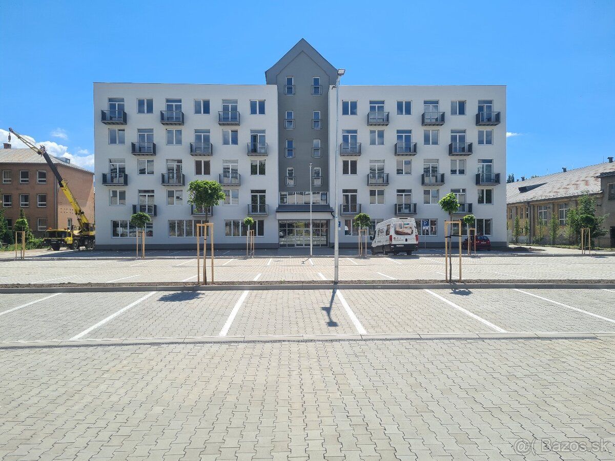 Ponúkam do dlhodobeho prenájmu vonkajšie parkovacie miesto v