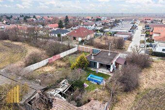 Predám menší čiastočne zrekonštruovaný rodinný dom v obci Hv