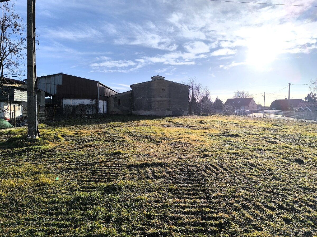 V zastúpení klienta prenajmeme pozemok o výmere 3378m2, ktor