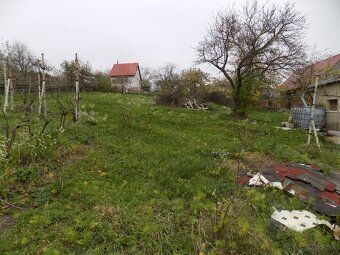 Predáme slnečný pozemok - záhradu v ZO Lištiny. Pozemok v os