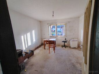 Ponúkam na predaj rodinný dom so súpisným číslom v okrajovej