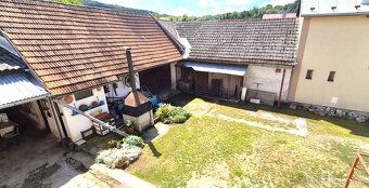 *Vivatt Real* Milan Šiška. Dvojgeneračný rodinný dom po rozs