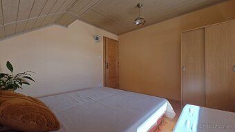 SKVELÁ INVESTÍCIA - krásna chata chata s pozemkom 382m2, v l