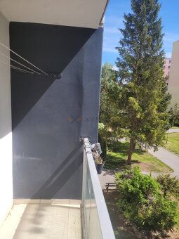 Ponúkam na predaj zrekonštruovaný 2 izbový byt na sídlisku J