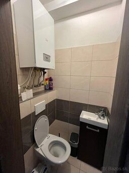 redám zariadený 3 izbový byt.71 metrov štvorcových. Byt je n
