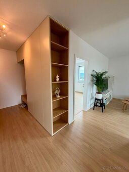 Ponúkam na prenájom krásny a moderne zariadený 3-izbový byt 
