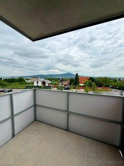 Ponúkam na prenájom krásny a moderne zariadený 3-izbový byt 