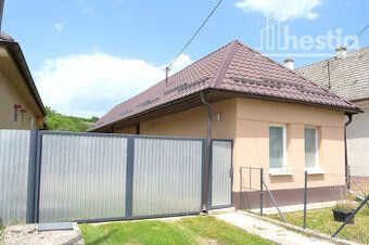 Investičná Príležitosť s Potenciálom: Rodinný Dom v Adamovsk