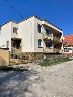 Investičná Príležitosť s Potenciálom: Rodinný Dom v Adamovsk