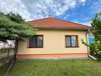 Investičná Príležitosť s Potenciálom: Rodinný Dom v Adamovsk