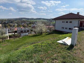 Ponúkam na predaj atraktívny stavebný pozemok v rezidenčnej 