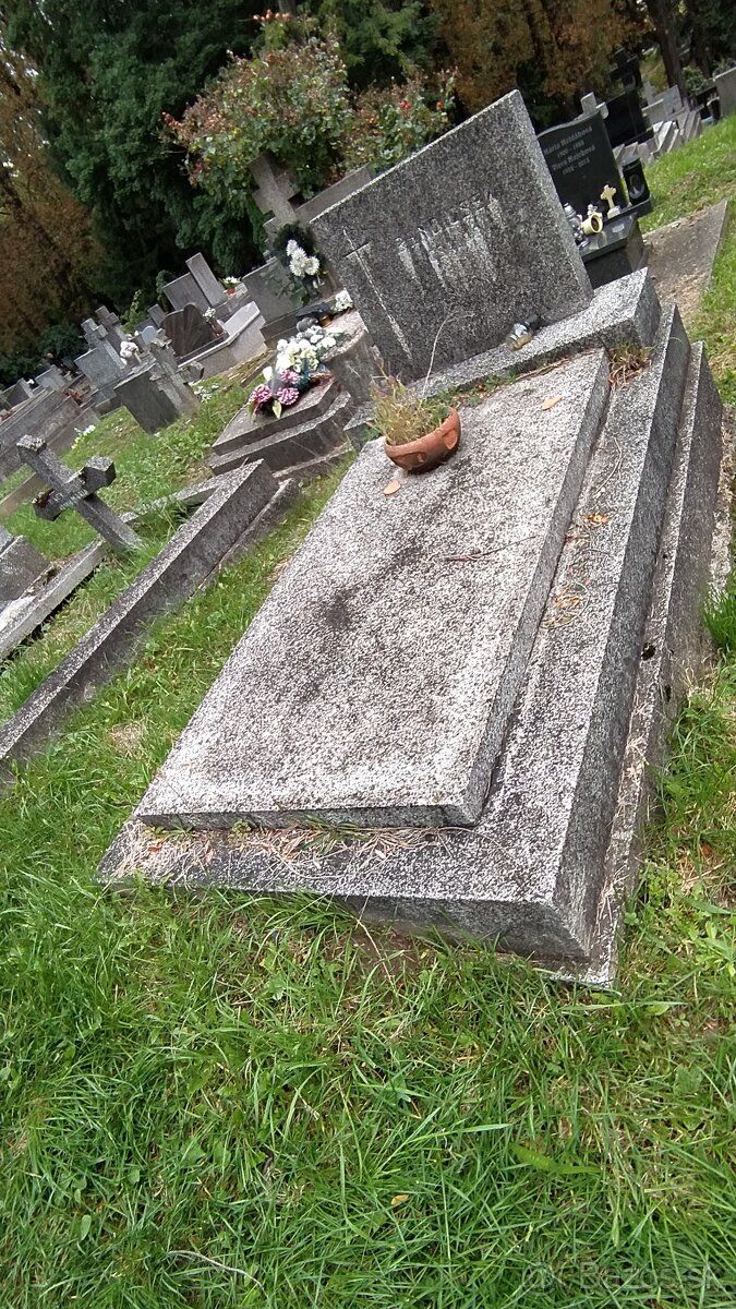 Predám hrobku na velkom cintorine v KE pre dve truhly s prie