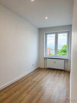 🏡 Kompletne zrekonštruovaný 3-izbový byt s francúzskym oknom