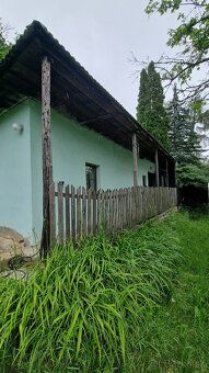 REALITY PROGRES, s.r.o. PONÚKA MALÝ RODINNÝ DOM na pozemku 2