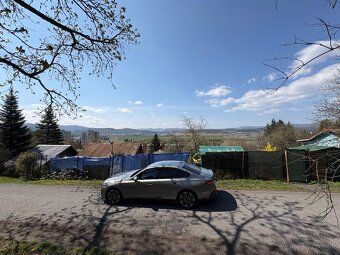 Predám pozemok o rozlohe 964m2 vo Zvolene, mestská časť Podb
