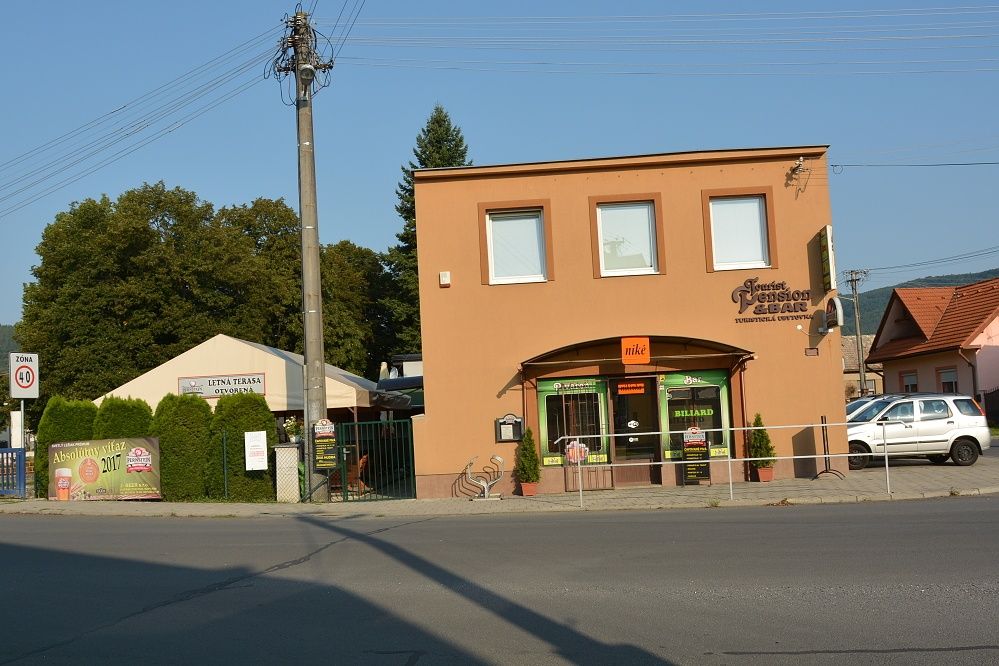 Na predaj Bar + Penzión v obci Divín. Viac fotografií a info