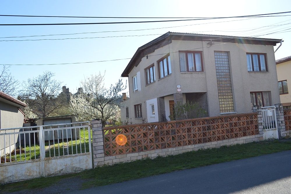 Na predaj veľký rodinný dom v obci Divín ktorý pozostáva z p