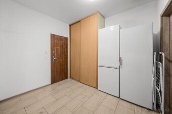 Vo výhradnom zastúpení majiteľa ponúkame na predaj 3-izb. by