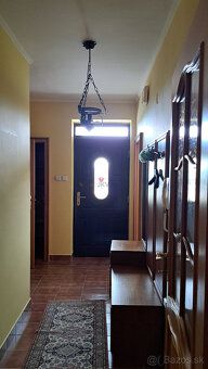 Typ: Rodinný dom Obec: Horné Mýto
Priestranný rodinný dom po