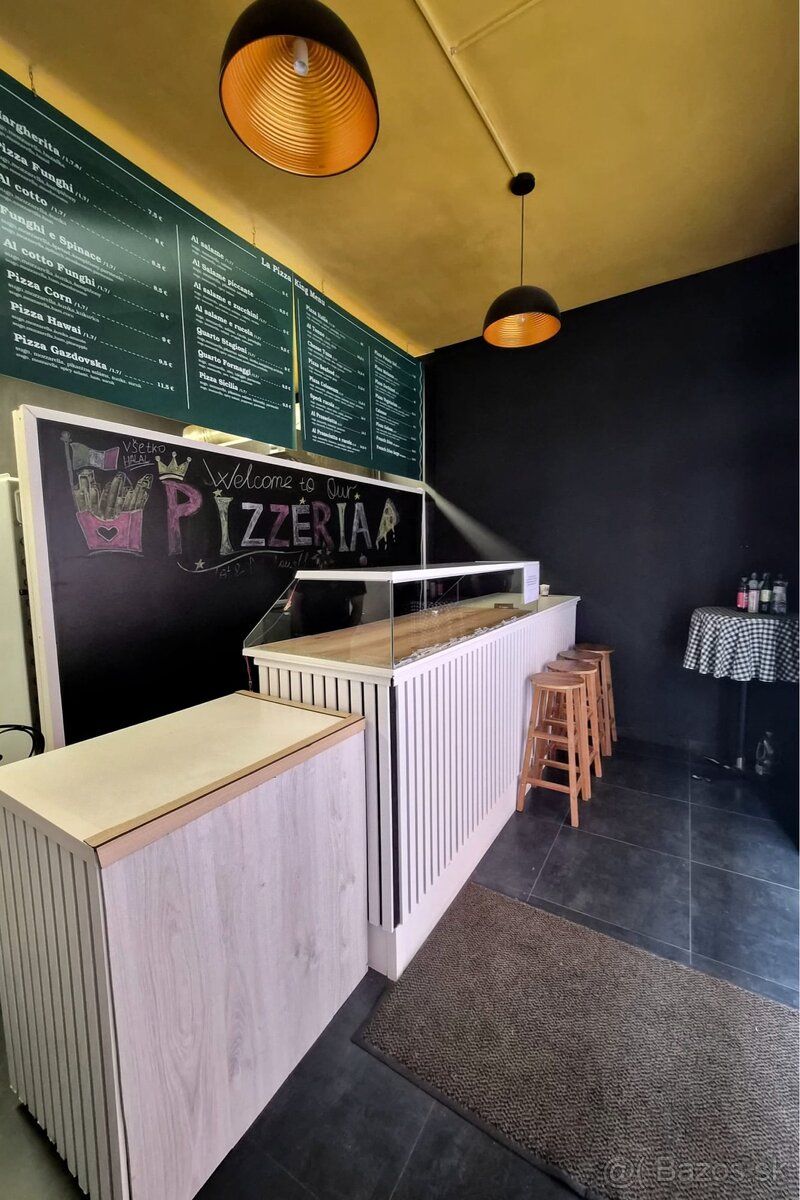 Odstúpim gastro prevádzku s vybavením v historickom centre m