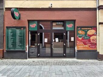 Odstúpim gastro prevádzku s vybavením v historickom centre m