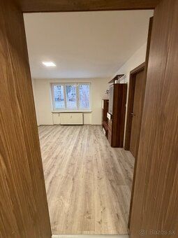 🏡 2-IZBOVÝ BYT PO KOMPLETNEJ REKONŠTRUKCII – KÚPA 🏡
💰 Cena: 