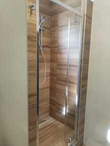 Ponúkam krátkodobý prenájom izby v Trenčianskych Tepliciach.