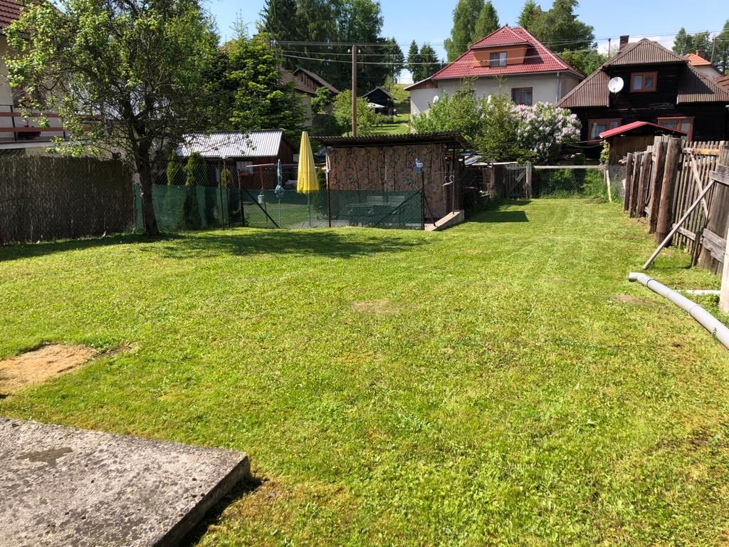 Napredaj Rodinný dom v Sklenom Predám samostatne stojaci rod