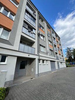 Dobrý deň hľadám na kúpu 2 izbový byt s rozlohou 49 m² s bal