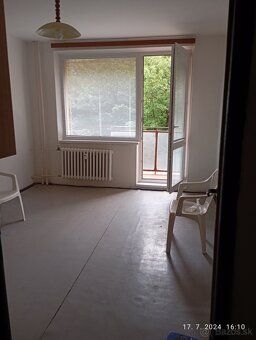 🏡 NA PREDAJ GARSÓNKA VO VYHĽADÁVANEJ LOKALITE sídliska JUH. 