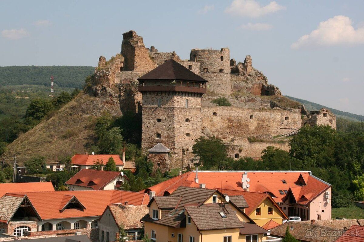 Ponúkam na predaj pozemky /spoluvlastnícke podiely/ v meste 