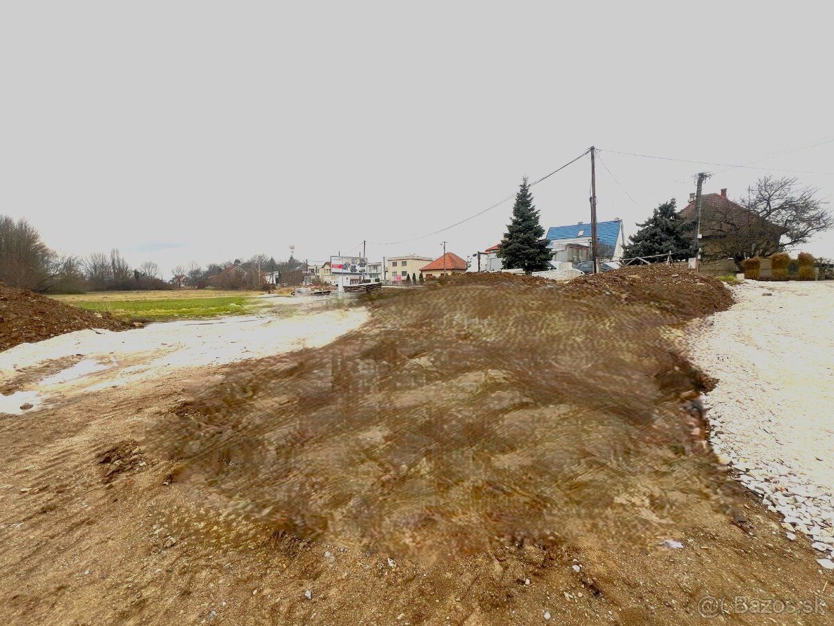 MaVinn realitná spoločnosť ponúka na predaj slnečný, stavebn