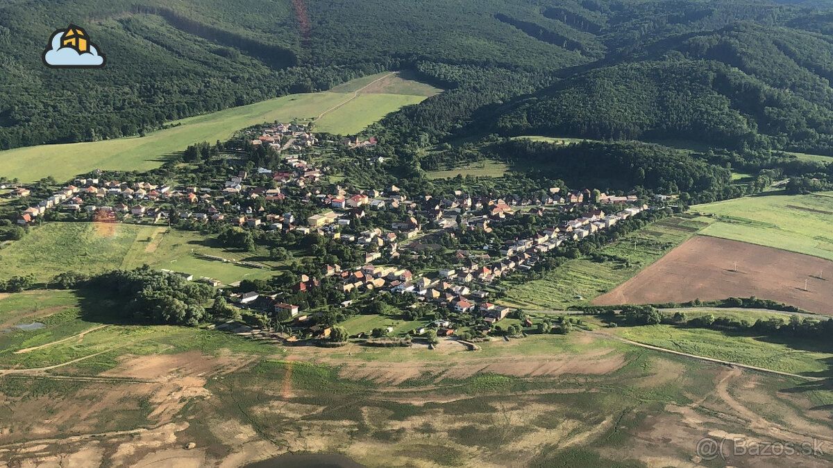 Máme pre Vás na predaj stavebný pozemok v katastri obce Diví