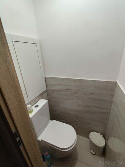 Na predaj vám ponúkam veľký 3 izbový byt prerobený na 4 izbo