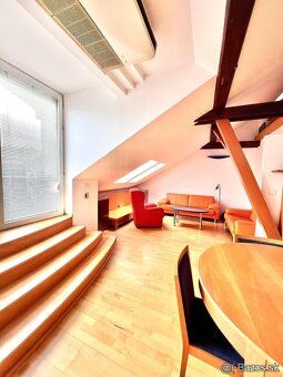 Predáme 3 izb loftový mezonetový byt v BA Ružinov, 120 m2
 J