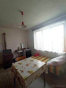Predám rodinný dom s pozemkom a garážou, ktorý sa nachádza v