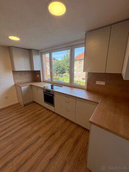 🏡 PREDÁM 2-IZBOVÝ BYT KOMPLETNE PREROBENÝ 🏡
💰 Cena: 49 900 €