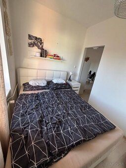 Ponúkam na prenájom jednoizbový byt v Banskej Bystruci na ul